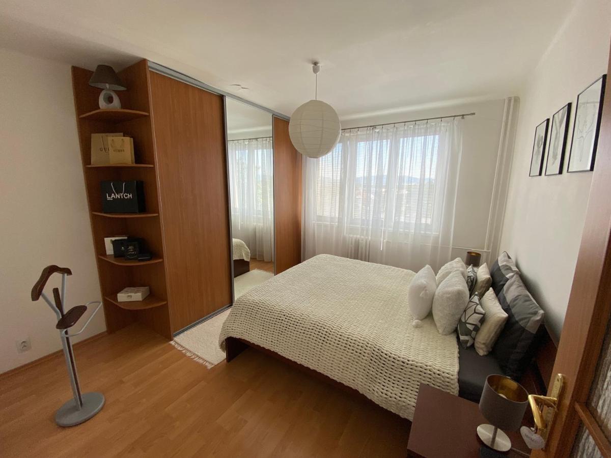 Apartman Lienka Free Parking City Centre Trenčín エクステリア 写真